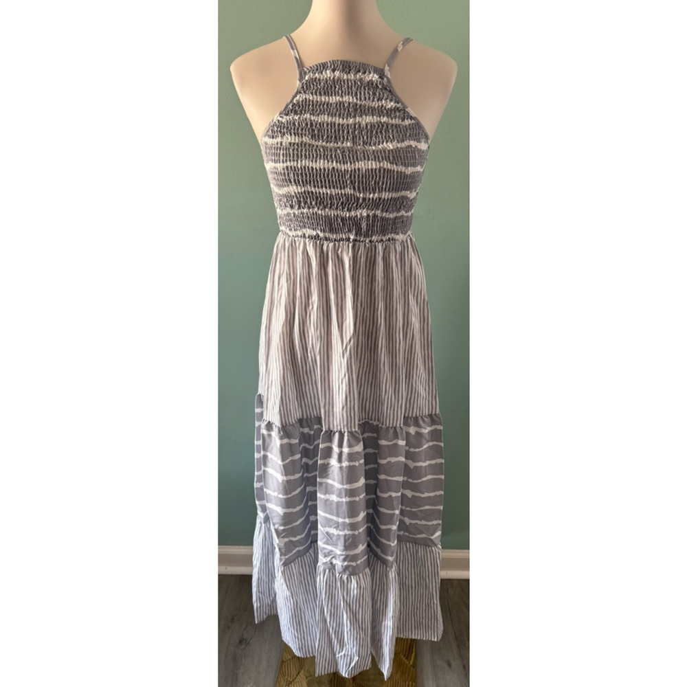 Women's Unbranded Maxi Dress Size 3XL Gray Striped Sleeveless